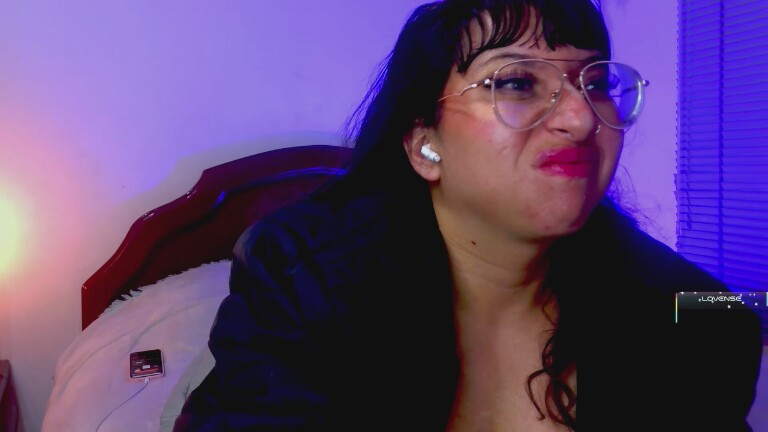 piaf_cute's Streamate show and profile