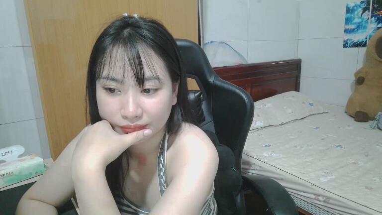 Lilybelle039's Streamate show and profile