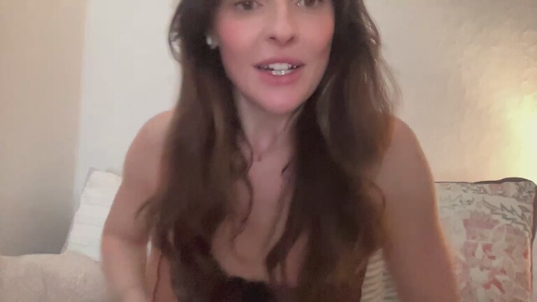 CuriousClaraUK's Streamate show and profile