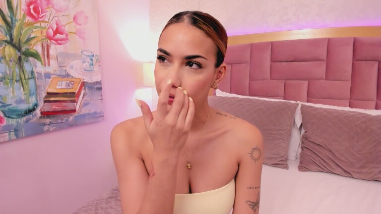 AnnieAdaams's Streamate show and profile