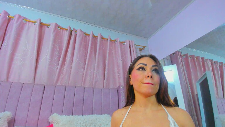 Grace_Jonees's Streamate show and profile