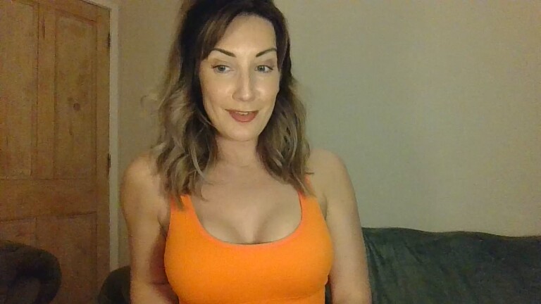 JoanieOakley21's Streamate show and profile