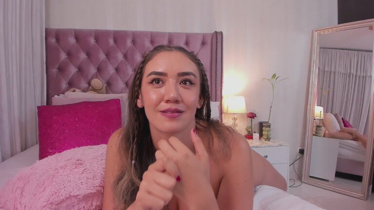 natashaleightt's Streamate show and profile