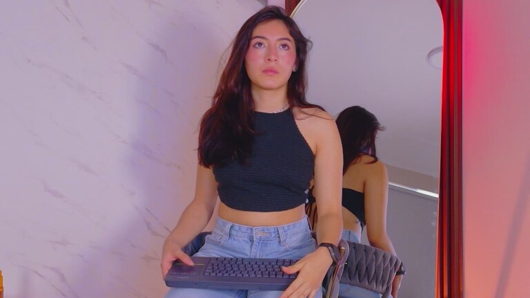 Mia_Cullen's Streamate show and profile