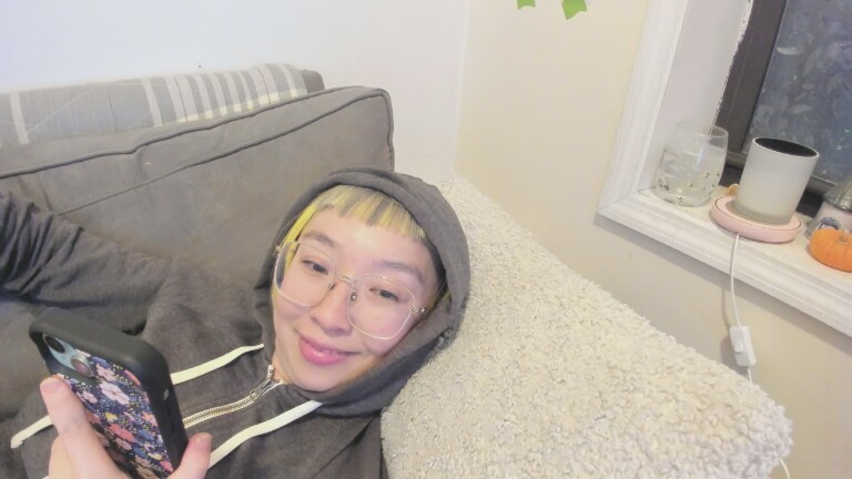 LuxGray's Streamate show and profile