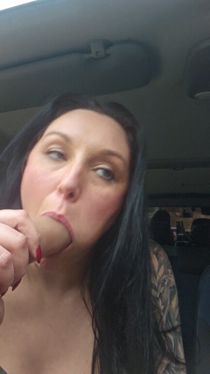 Megancullenofficial's Streamate show and profile