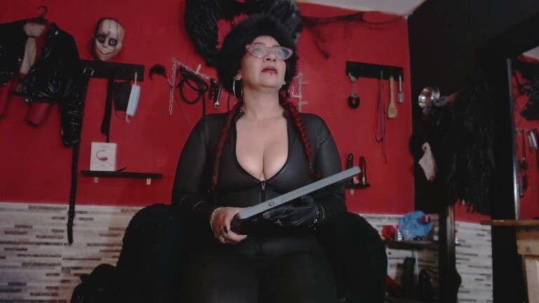MiiranddaQueen's Streamate show and profile