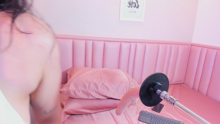 tiffany_glow1's Streamate show and profile