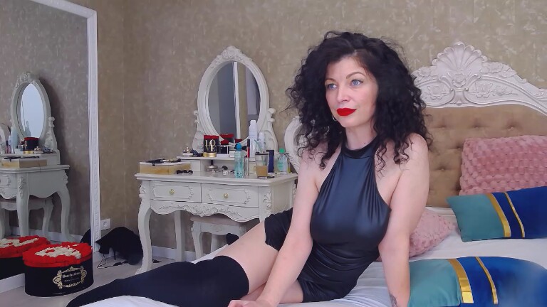 NataliaRed's Streamate show and profile