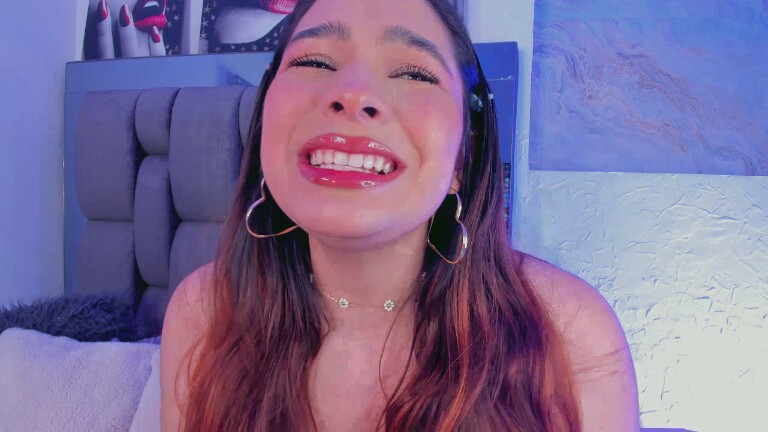 AnnaWhhitte's Streamate show and profile