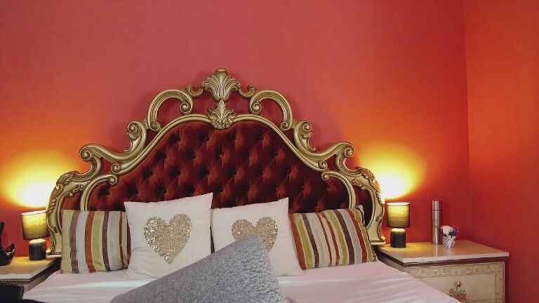 ANNALYAx's Streamate show and profile