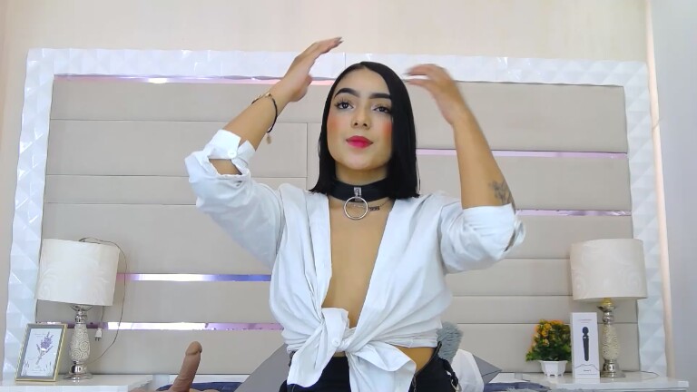 MiahHills's Streamate show and profile