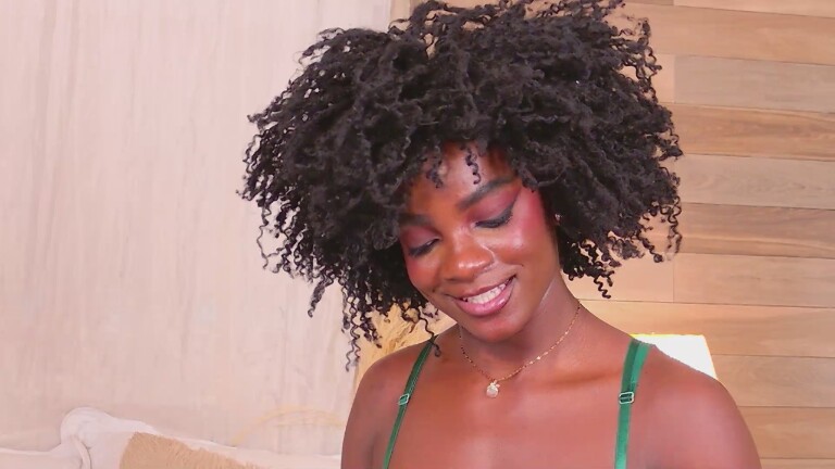 YaraDavis's Streamate show and profile