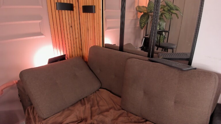 BellaSophiee's Streamate show and profile