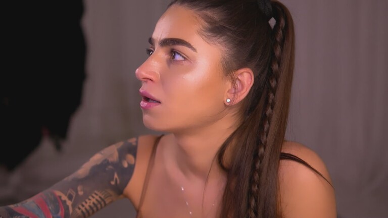 PureEllie's Streamate show and profile