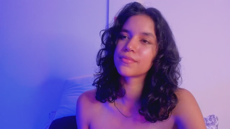 PrettyBlaze's Streamate show and profile