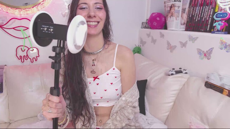 AnnaCherryLIVE's Streamate show and profile