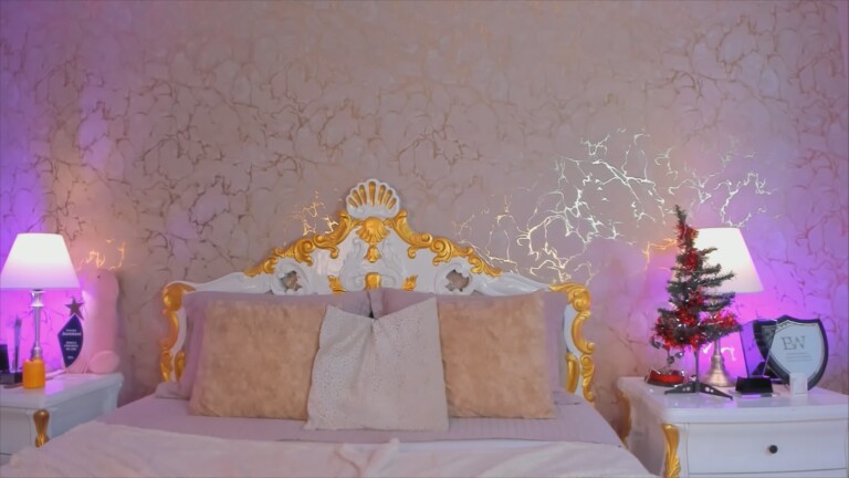 Scarlettwallace's Streamate show and profile