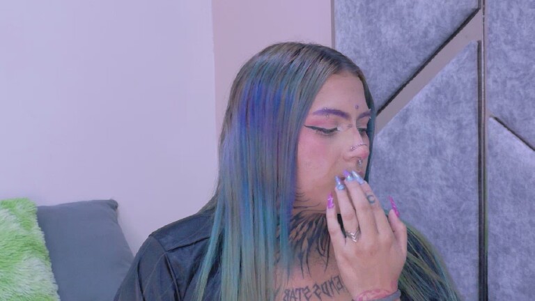 MALORYGREY's Streamate show and profile