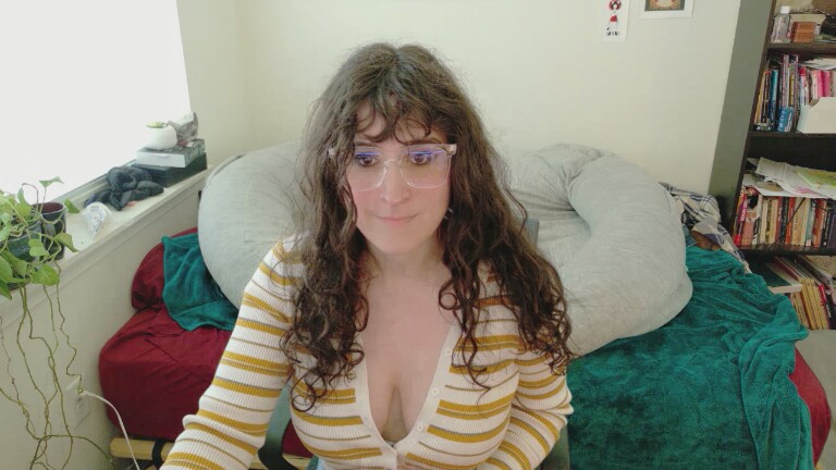 AdaraStray's Streamate show and profile