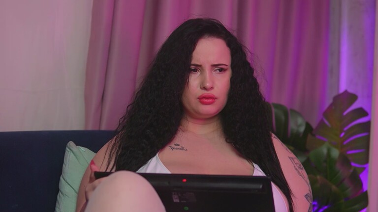 AdelineRosa's Streamate show and profile