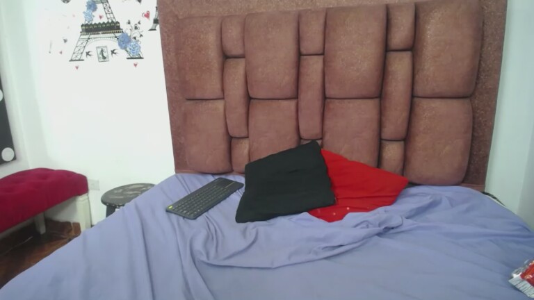 vzafiroper's Streamate show and profile