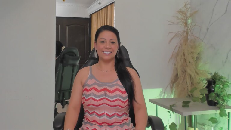 ViolettaThonsomS's Streamate show and profile