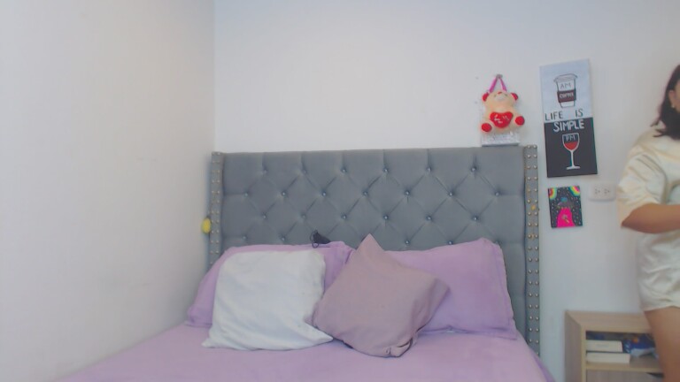 AlesaMiler's Streamate show and profile