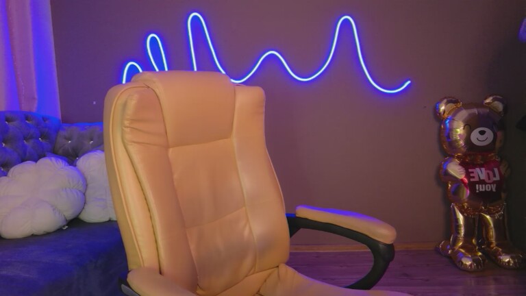 MistySpark's Streamate show and profile