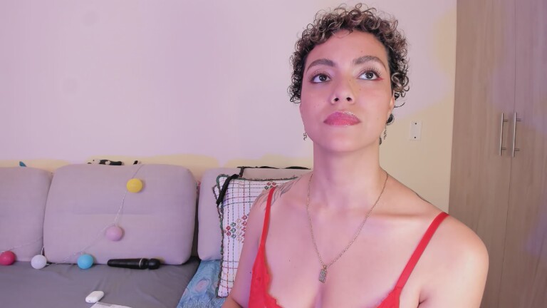 MartinaBrwn's Streamate show and profile