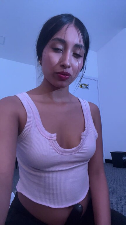 AlejandraSanz's Streamate show and profile