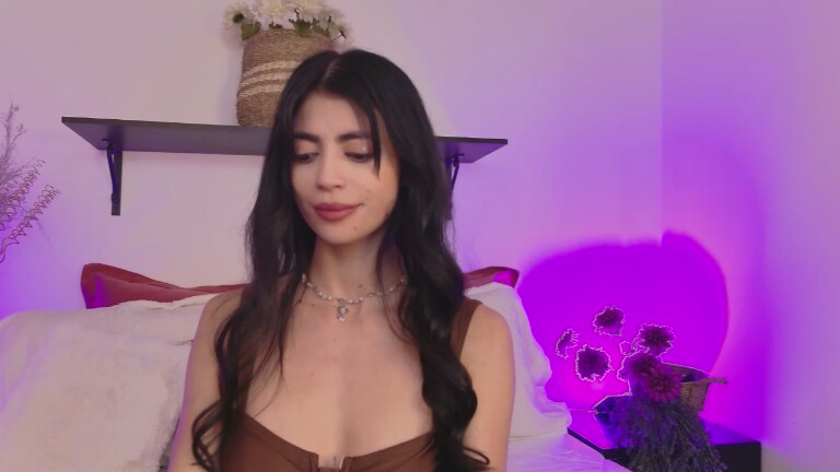 SaraFernandez's Streamate show and profile