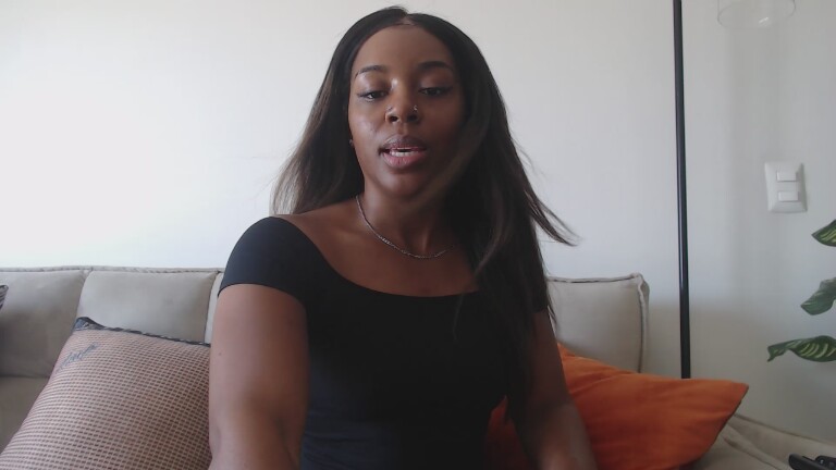 MissRavenBlack's Streamate show and profile