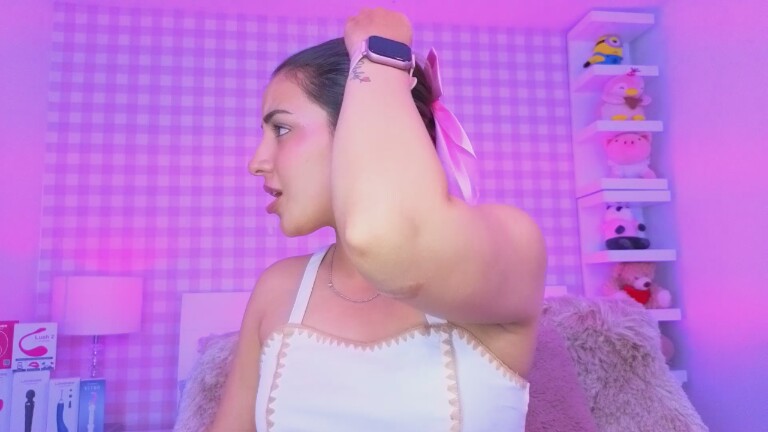 BellaDavies's Streamate show and profile