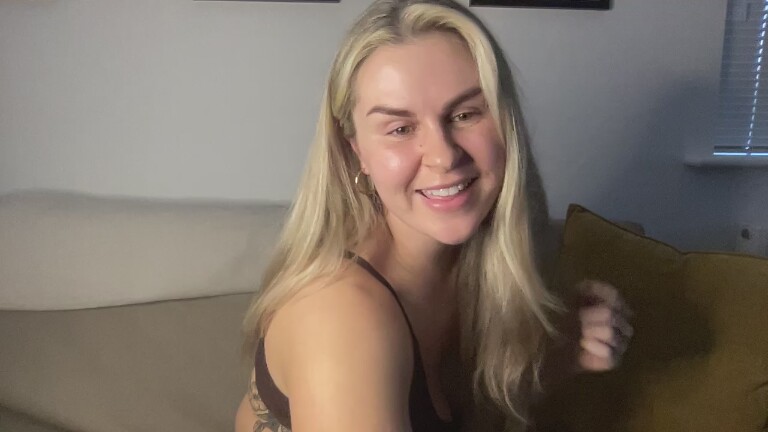 ClaraXVale's Streamate show and profile