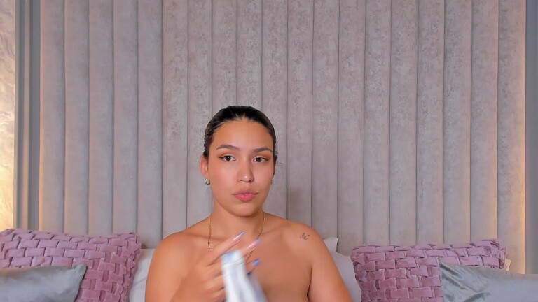 GraceeSwift's Streamate show and profile