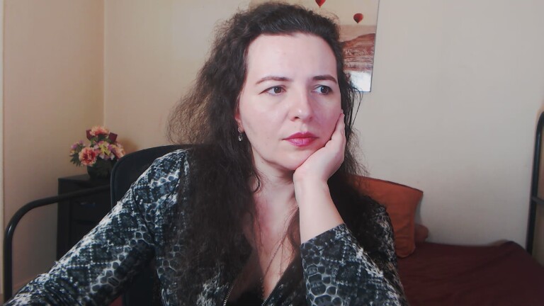 KARLEENx's Streamate show and profile