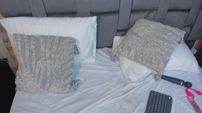 ZoeySpeart's Streamate show and profile