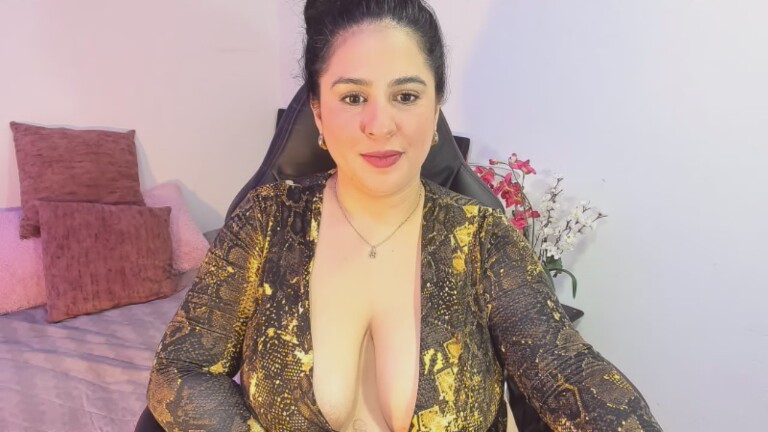 LauraCastaneda's Streamate show and profile