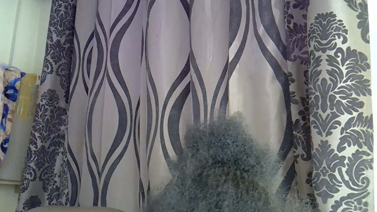 Lilly_22's Streamate show and profile