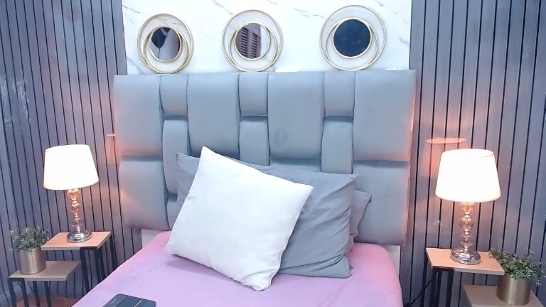 Aisha_Emerald's Streamate show and profile