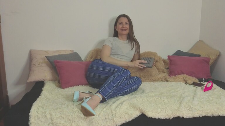 NatashaKinski's Streamate show and profile