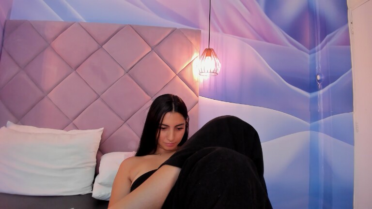 ViolletaRosse's Streamate show and profile