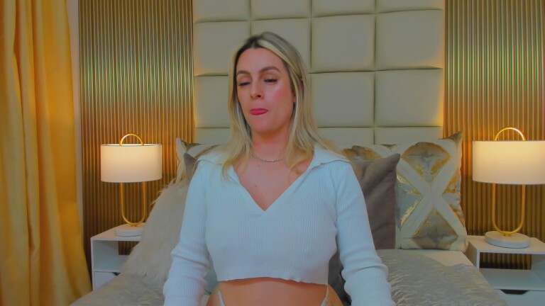 AinhoaBaker's Streamate show and profile