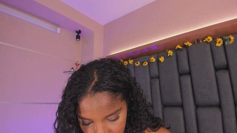 LIISAMENDEZ's Streamate show and profile