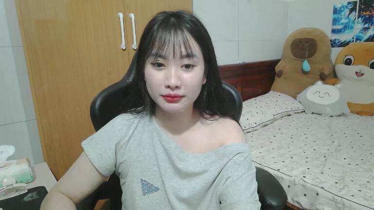 Lilybelle039's Streamate show and profile