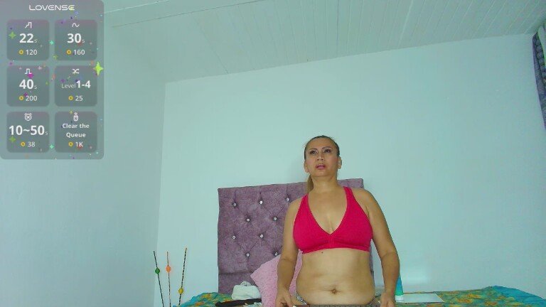 Rousemilf4u's Streamate show and profile