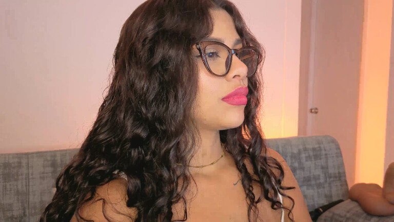 Clarckbella's Streamate show and profile