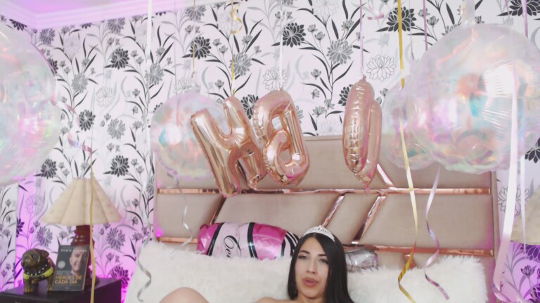 evaiin_Izaiin's Streamate show and profile