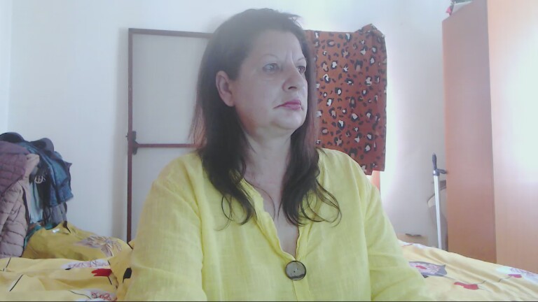 ExtasyMature's Streamate show and profile